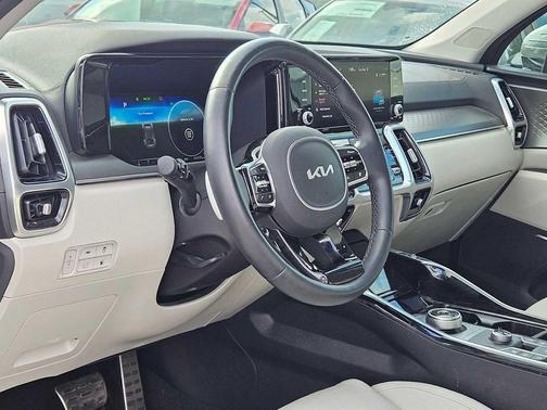2023 Kia Sorento Plug-In Hybrid SX Prestige