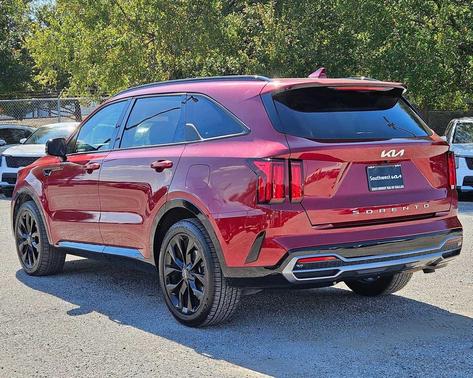 2022 Kia Sorento SX
