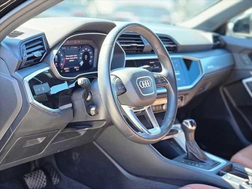 2023 Audi Q3 45 S line Premium