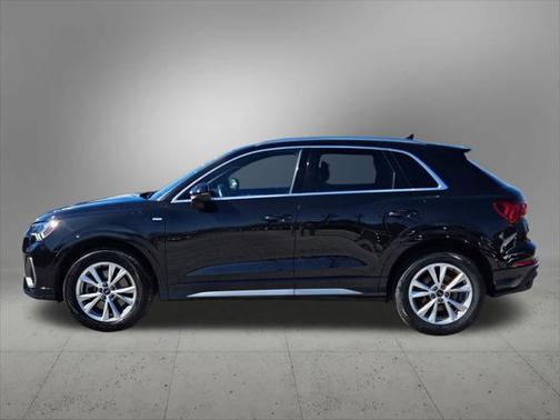 2023 Audi Q3 45 S line Premium