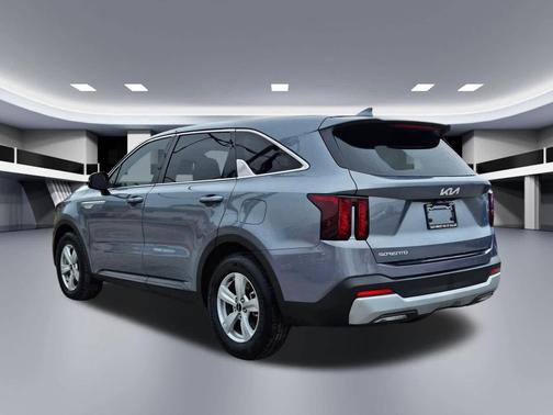 2024 Kia Sorento LX