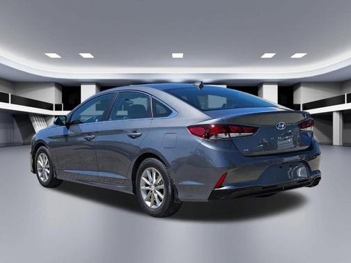 Machine Gray 2018 Hyundai SONATA SE
