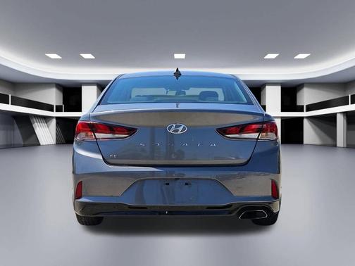 Machine Gray 2018 Hyundai SONATA SE