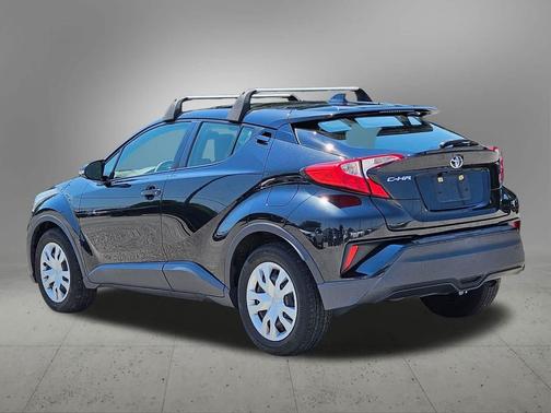 2021 Toyota C-HR LE
