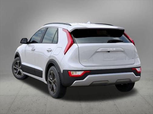 2025 Kia Niro EX