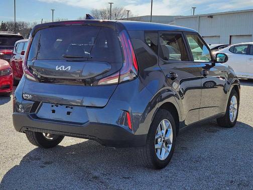 2024 Kia Soul LX