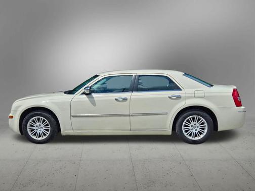 2010 Chrysler 300 Touring
