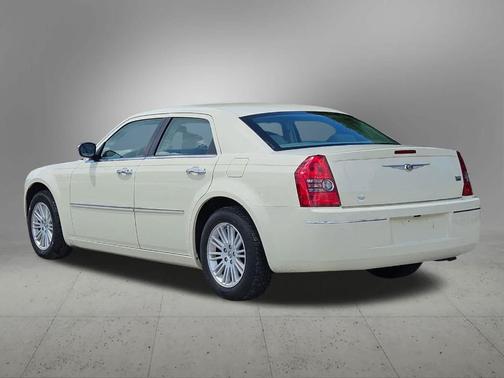 2010 Chrysler 300 Touring