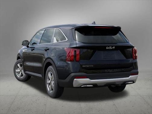2025 Kia Sorento LX