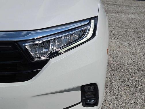 Platinum White Pearl 2024 Honda Odyssey EX-L