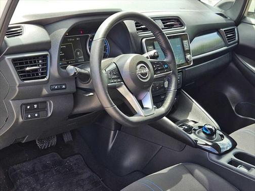 2023 Nissan Leaf SV PLUS
