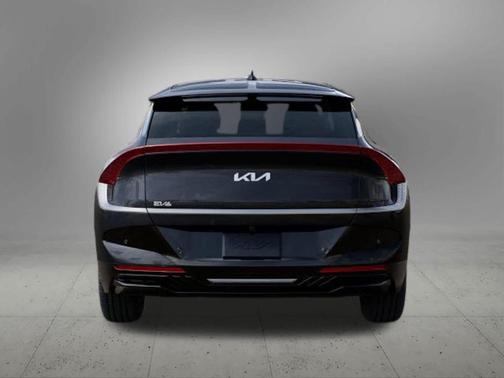 2025 Kia EV6 Light Long Range