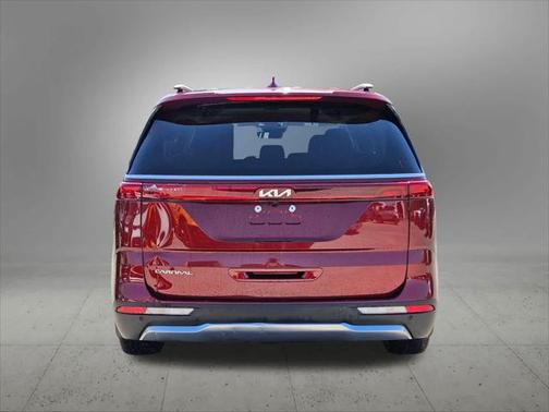 2023 Kia Carnival SX