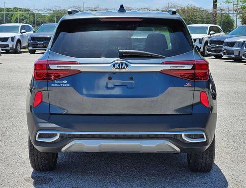 2021 Kia Seltos S