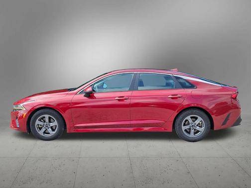 2022 Kia K5 LXS
