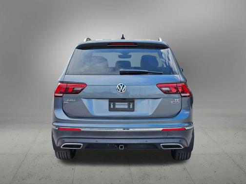 2018 Volkswagen Tiguan 2.0T SEL Premium