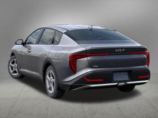 2025 Kia K4 LX