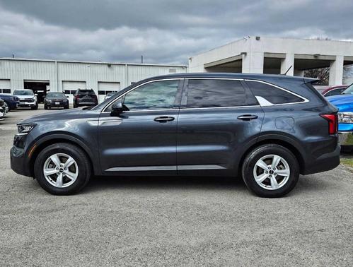 2022 Kia Sorento LX