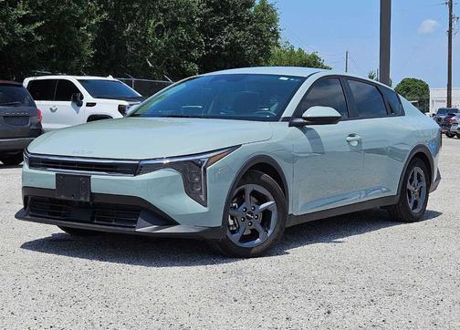 2025 Kia K4