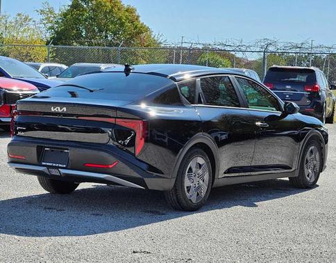 2025 Kia K4 LX