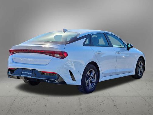 2023 Kia K5 LXS