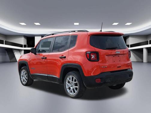 Omaha Orange Clearcoat 2021 Jeep Renegade Sport