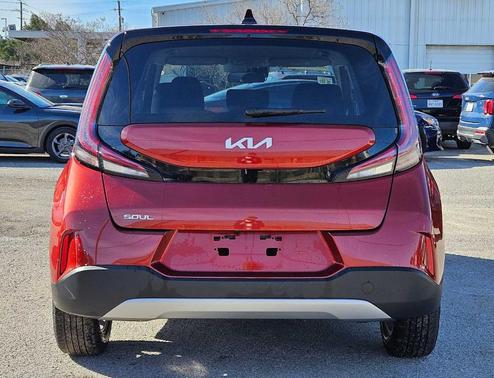 2024 Kia Soul LX