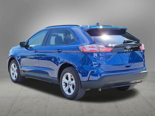 2021 Ford Edge SE