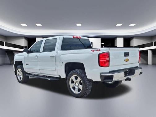 Summit White 2018 Chevrolet Silverado 1500 LT