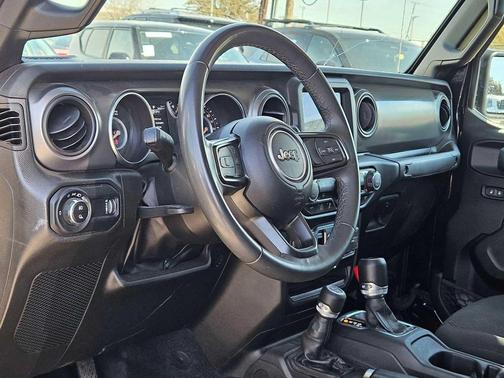 2023 Jeep Gladiator Sport