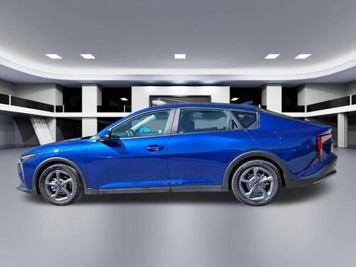 Deep Sea Blue 2025 Kia K4