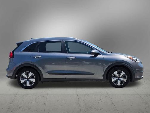 2018 Kia Niro LX