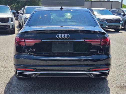 Mythos Black Metallic 2023 Audi A4 40 Premium