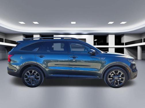 2023 Kia Sorento X-Line SX Prestige