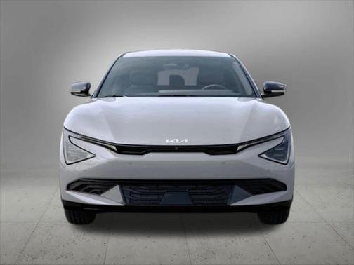 2025 Kia EV6 Light Long Range