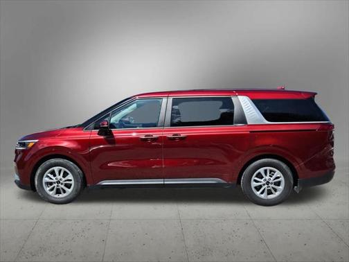 2022 Kia Carnival LXS