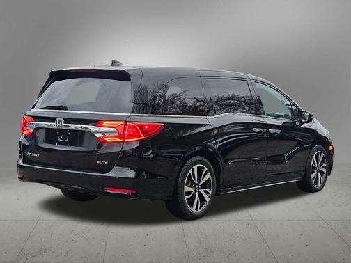 2020 Honda Odyssey Elite