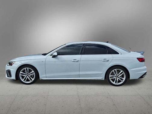 2022 Audi A4 45 S line Premium Plus