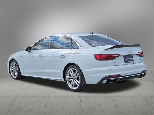 2022 Audi A4 45 S line Premium Plus
