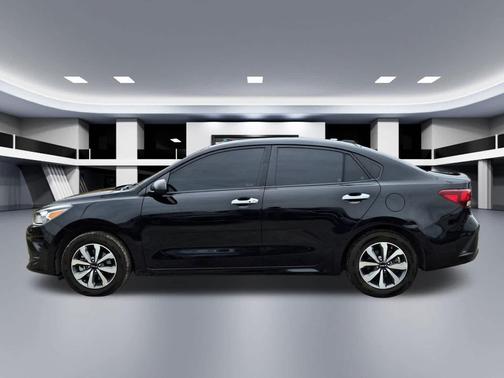 2022 Kia Rio S