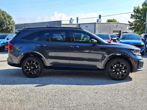 2023 Kia Sorento SX