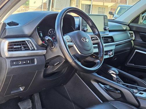 2021 Kia Telluride LX