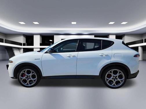 Milano 2024 Alfa Romeo Tonale Veloce
