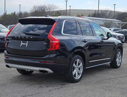 2021 Volvo XC90 T5 Momentum 7 Passenger