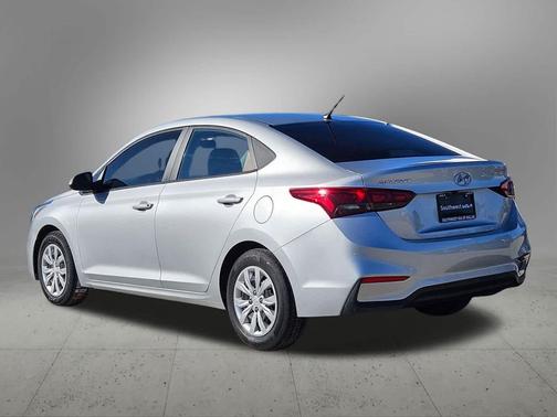 2021 Hyundai Accent SE
