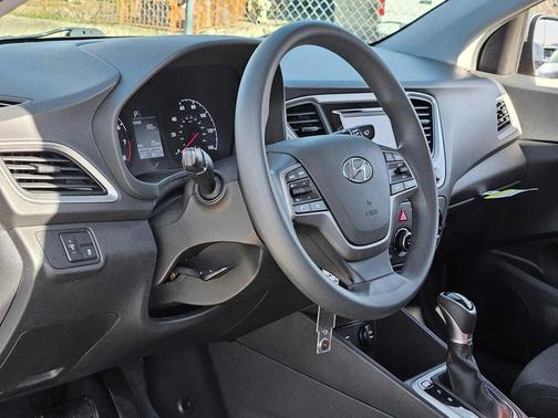 2021 Hyundai Accent SE