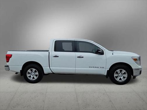 2018 Nissan Titan SV