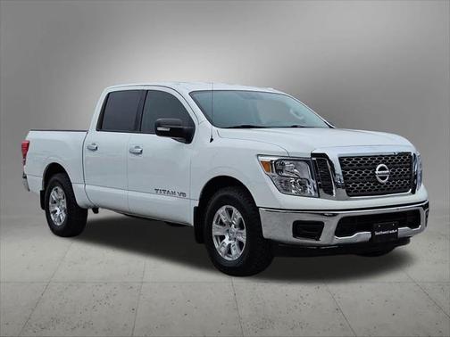2018 Nissan Titan SV