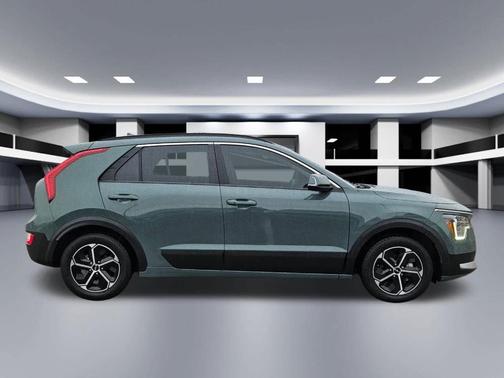 2023 Kia Niro EX