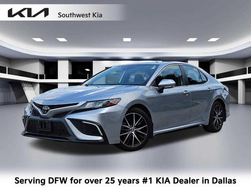 Celestial Silver Metallic 2022 Toyota Camry SE
